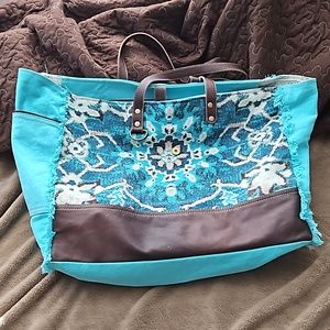 XL Myra Weekender Bag